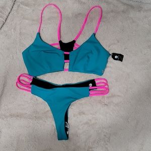 NWT Sole East Rincon Reversible Bikini set LARGE